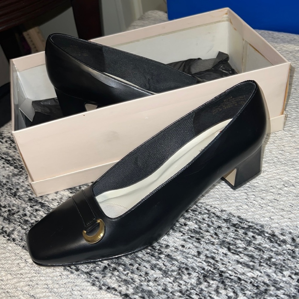 Black Leather Women’s Dress Shoes